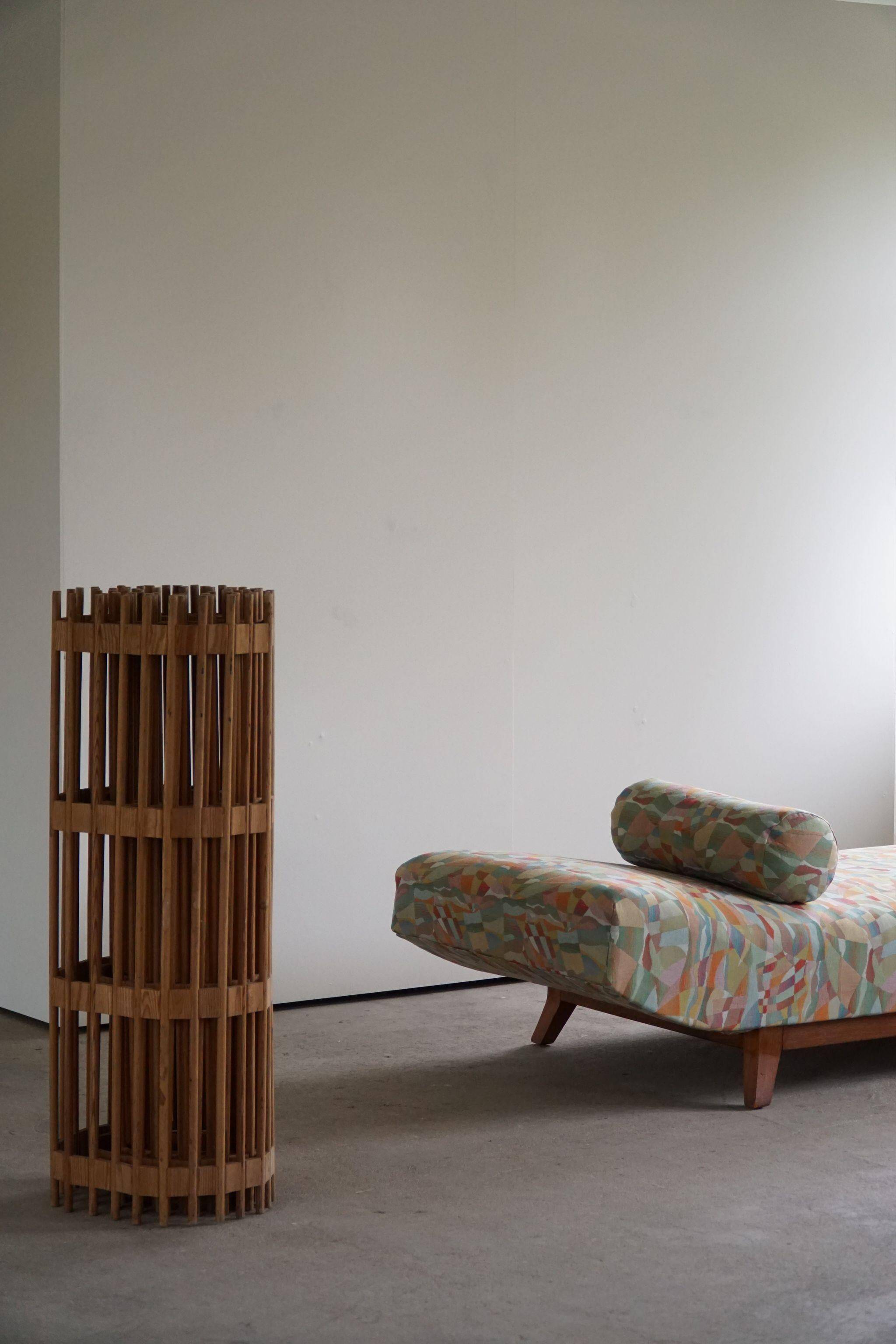 Art Deco bench, reupholstered in vintage fabric, Danish cabinetmaker, 1940s.
