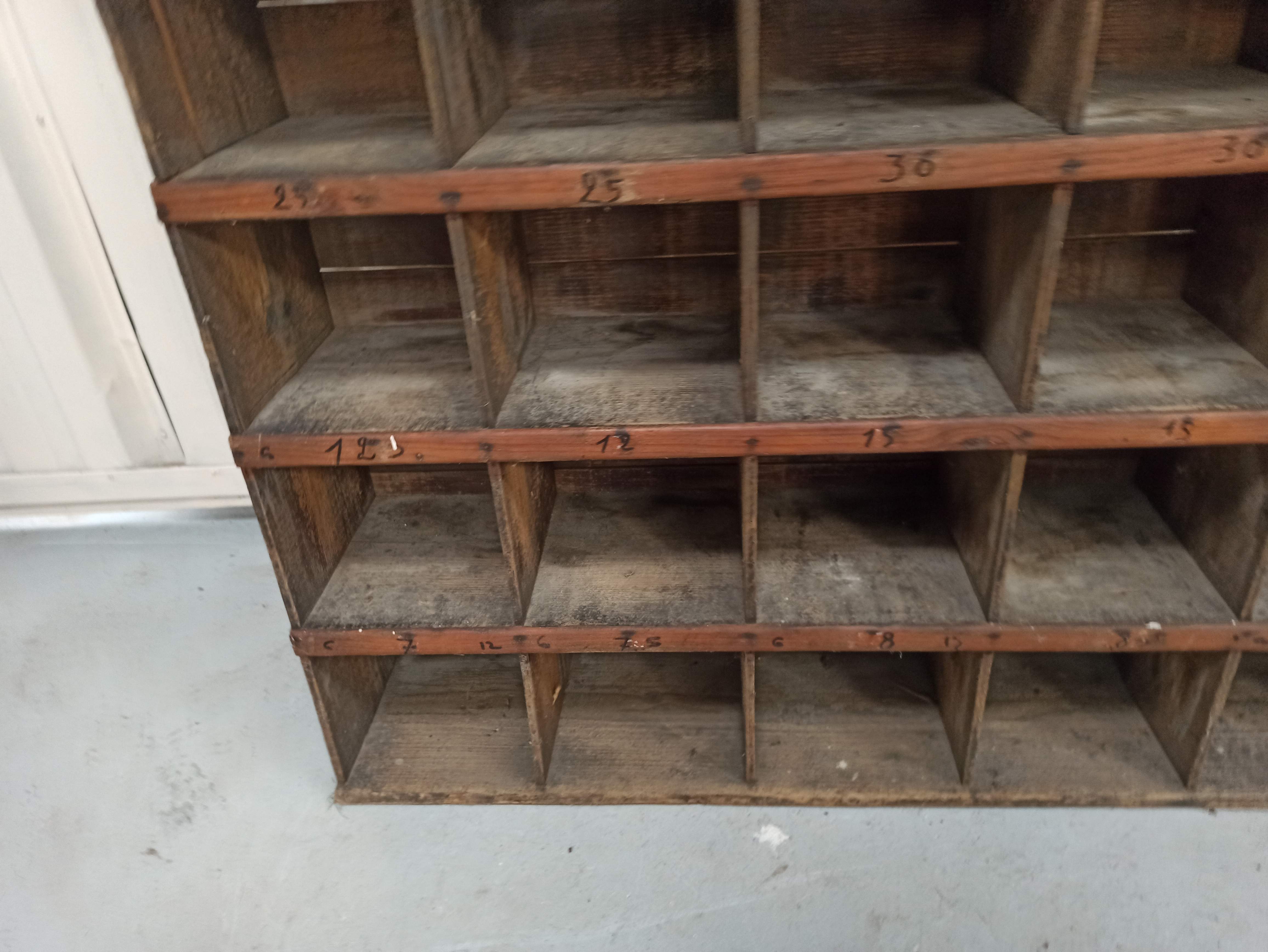 Duo of trade furniture sorting of the post shelf storage