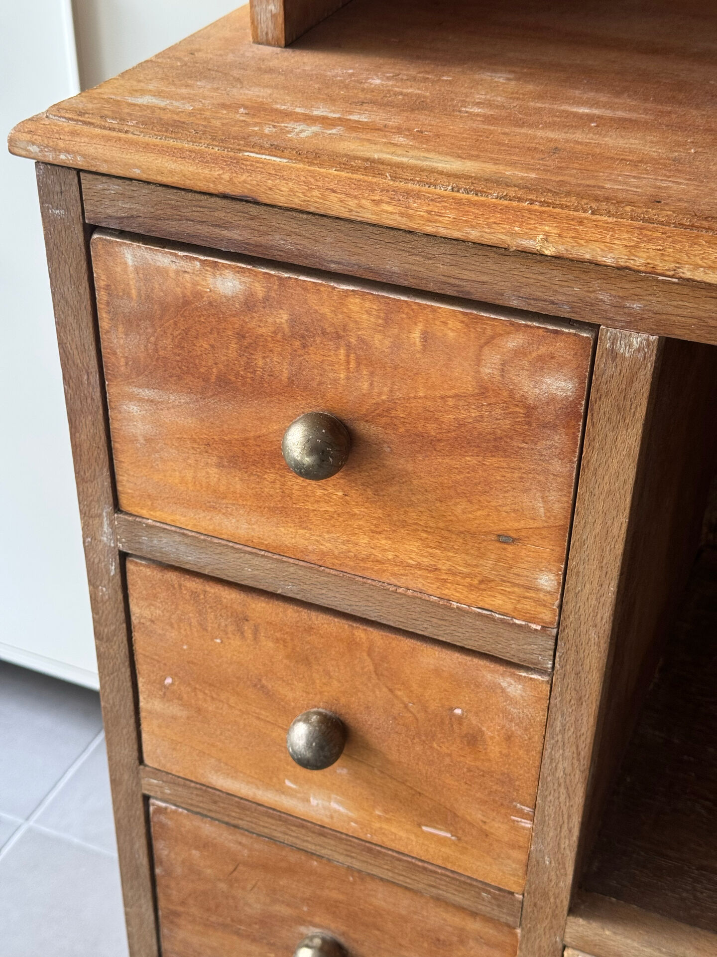 Vintage style buffet - workshop furniture