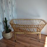 Baby vintage rattan bed