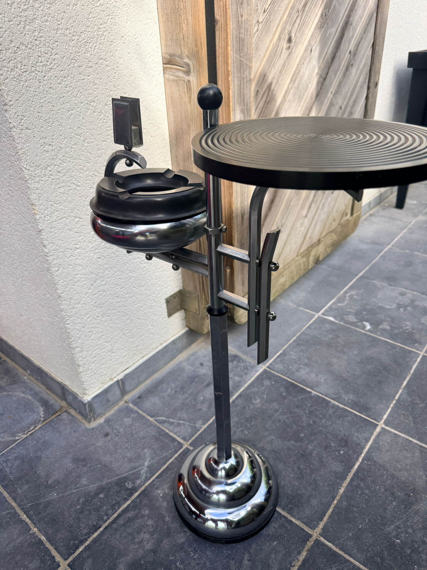 Art Deco ashtray, chrome and Bakelite by Demeyere, Belgium, 1930s.