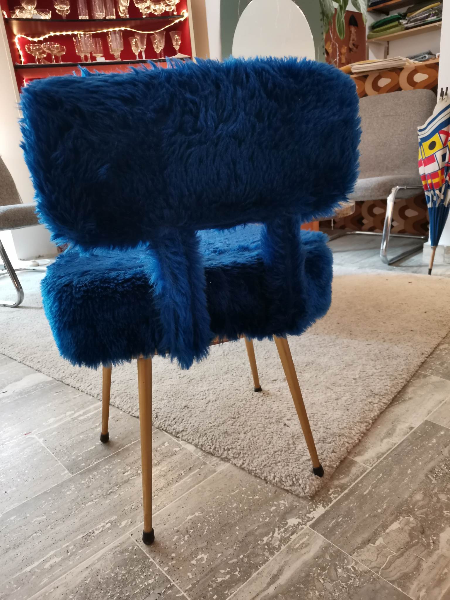 Fluffy chair