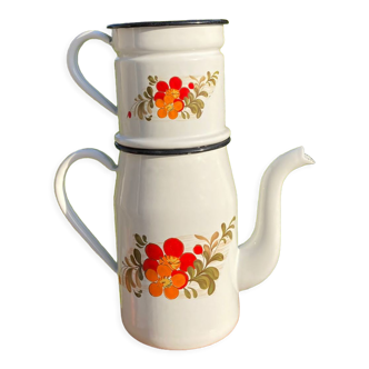 Cafetière émaillée vintage