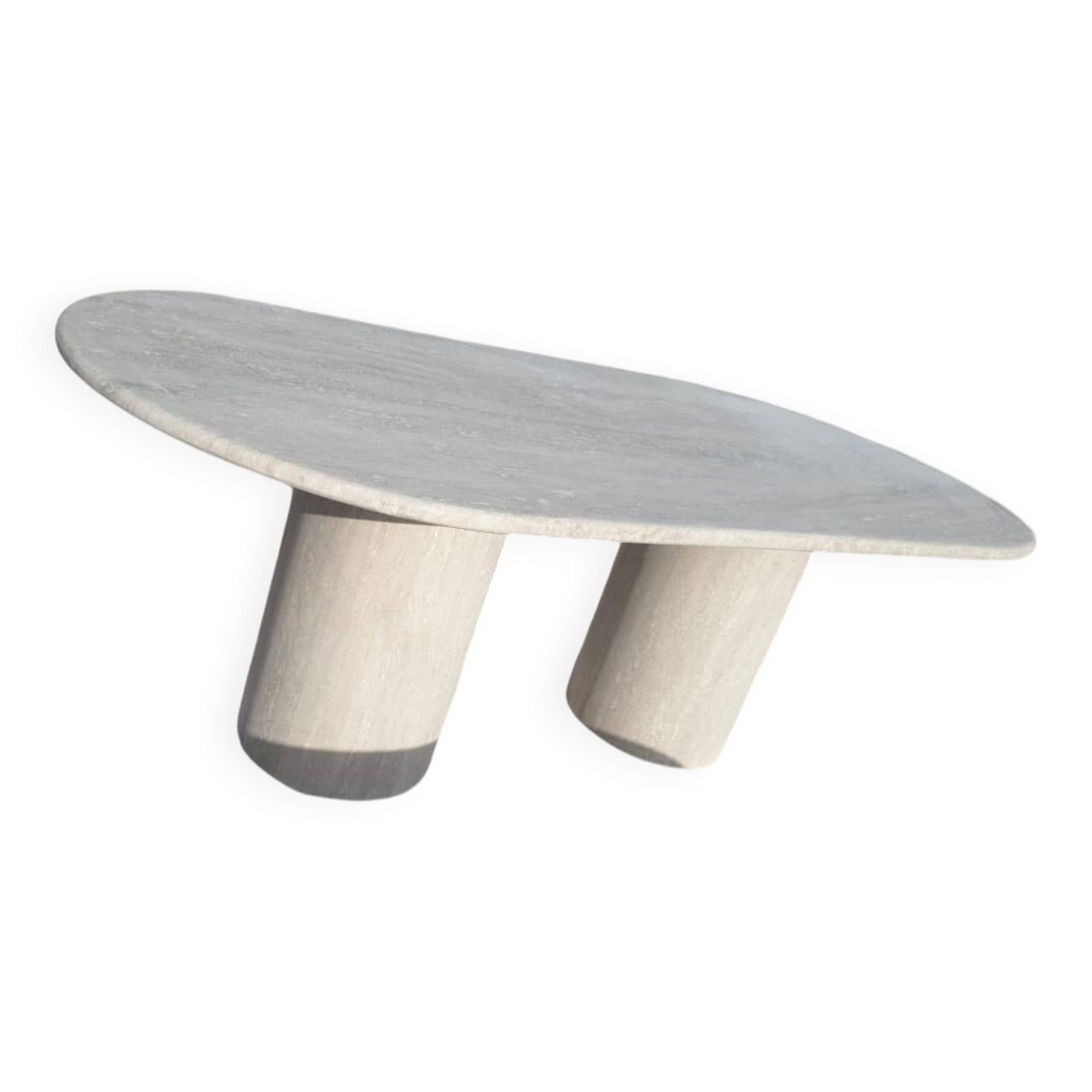 Dining table in travertine