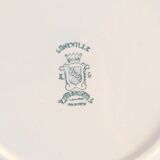 White ceramic twisted dinnerware set