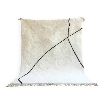White Berber carpet decorated 200cmx250cm