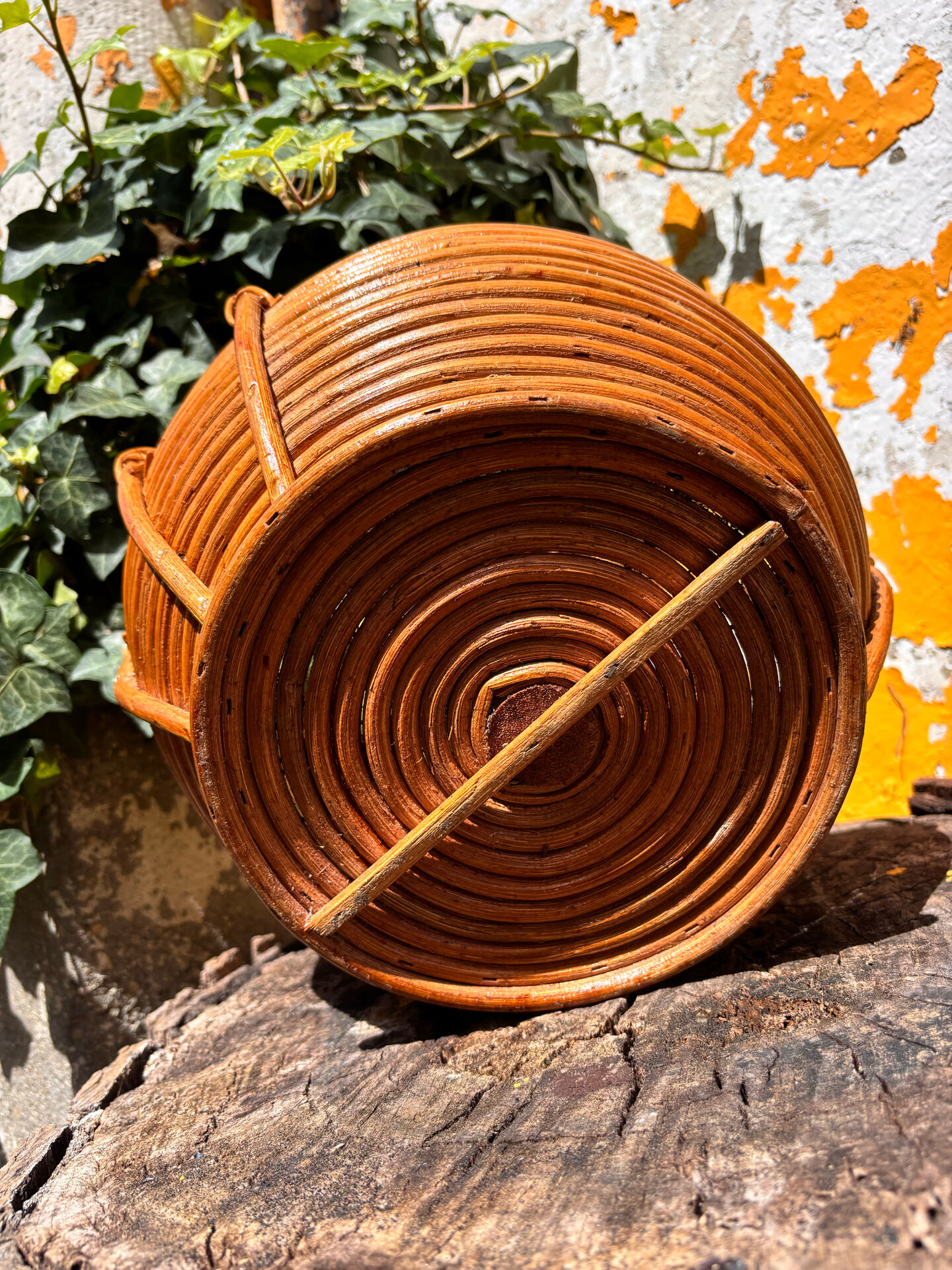 Rare wrapped rattan basket, in the style of Gabriella Crespi / Vivai del Sud.