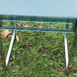 Table d’appoint vintage en plexiglas bleu et acier – Marc Berthier pour Prisunic