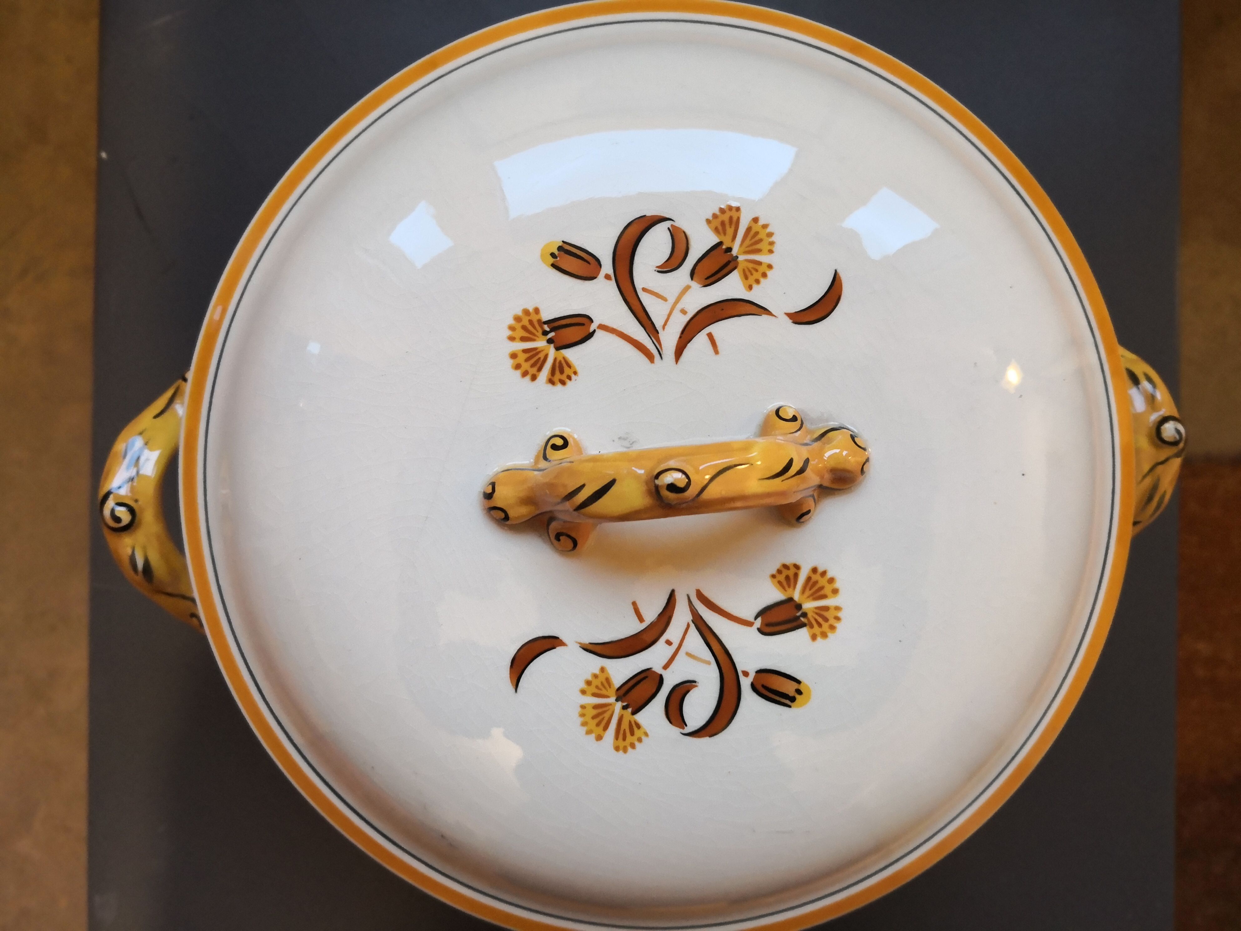 Soup tureen de Creil and Montereau