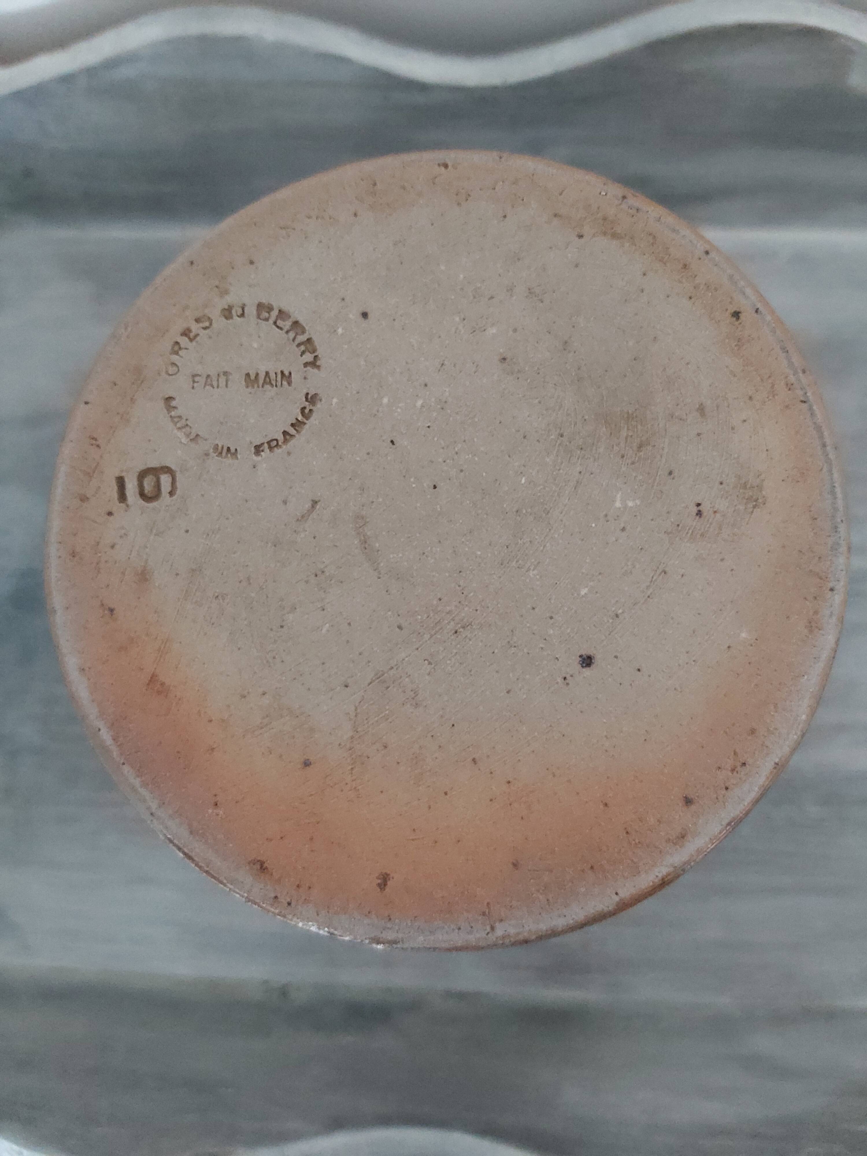 Pitcher in Berry sandstone