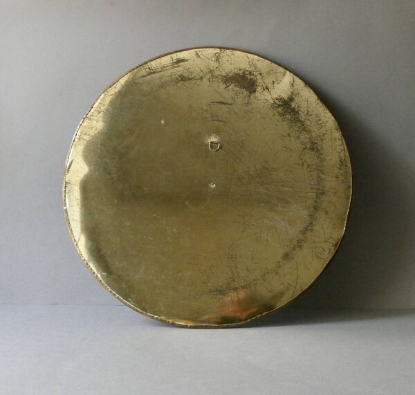 Grand miroir rond marocain en laiton rt cuivre ciselé, années 70-80