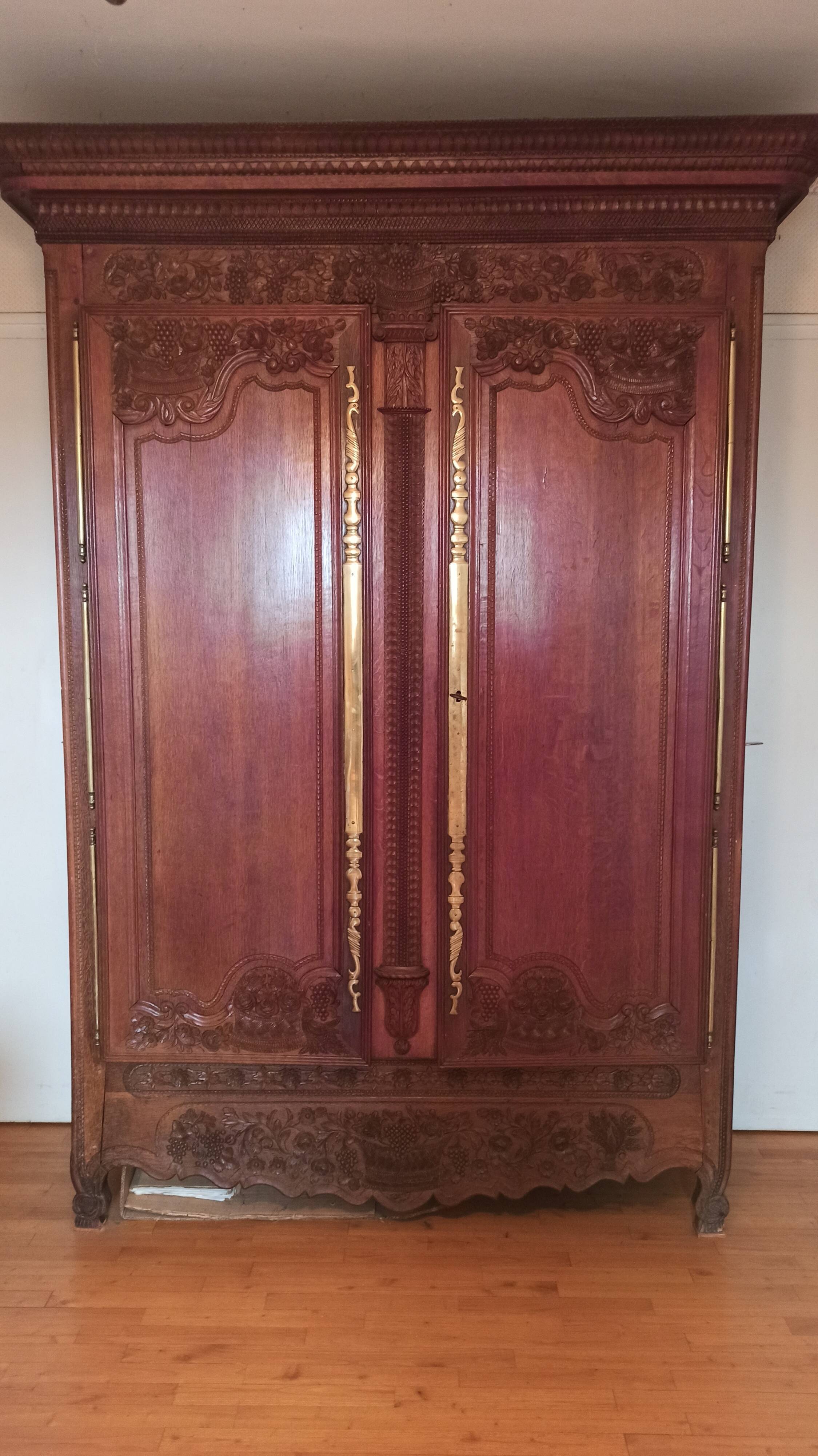 Armoire Granvillaise