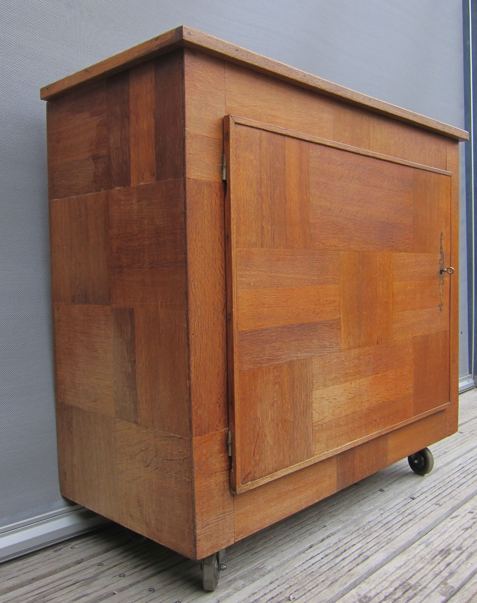 Furniture to shoes on wheels 1945