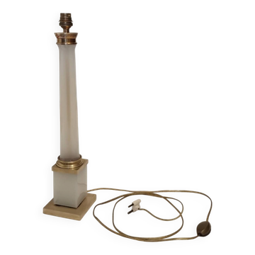 Desk or table lamp