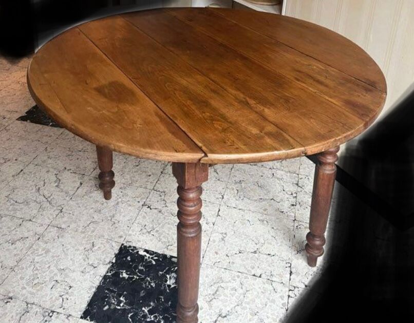 Oak table with ears from the 1950s.