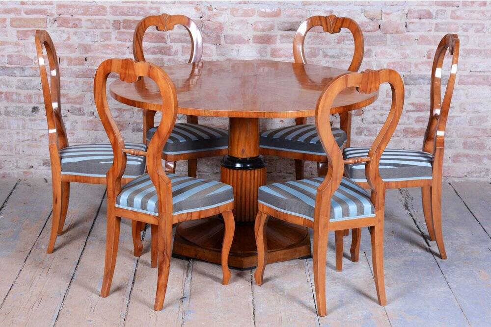 Biedermeier Dining Table in Cherry, 1930s