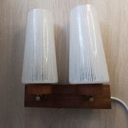 Applique murale en bois de teck et verre