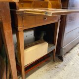 Style cylinder desk