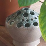 Accolay stoneware flowerpot