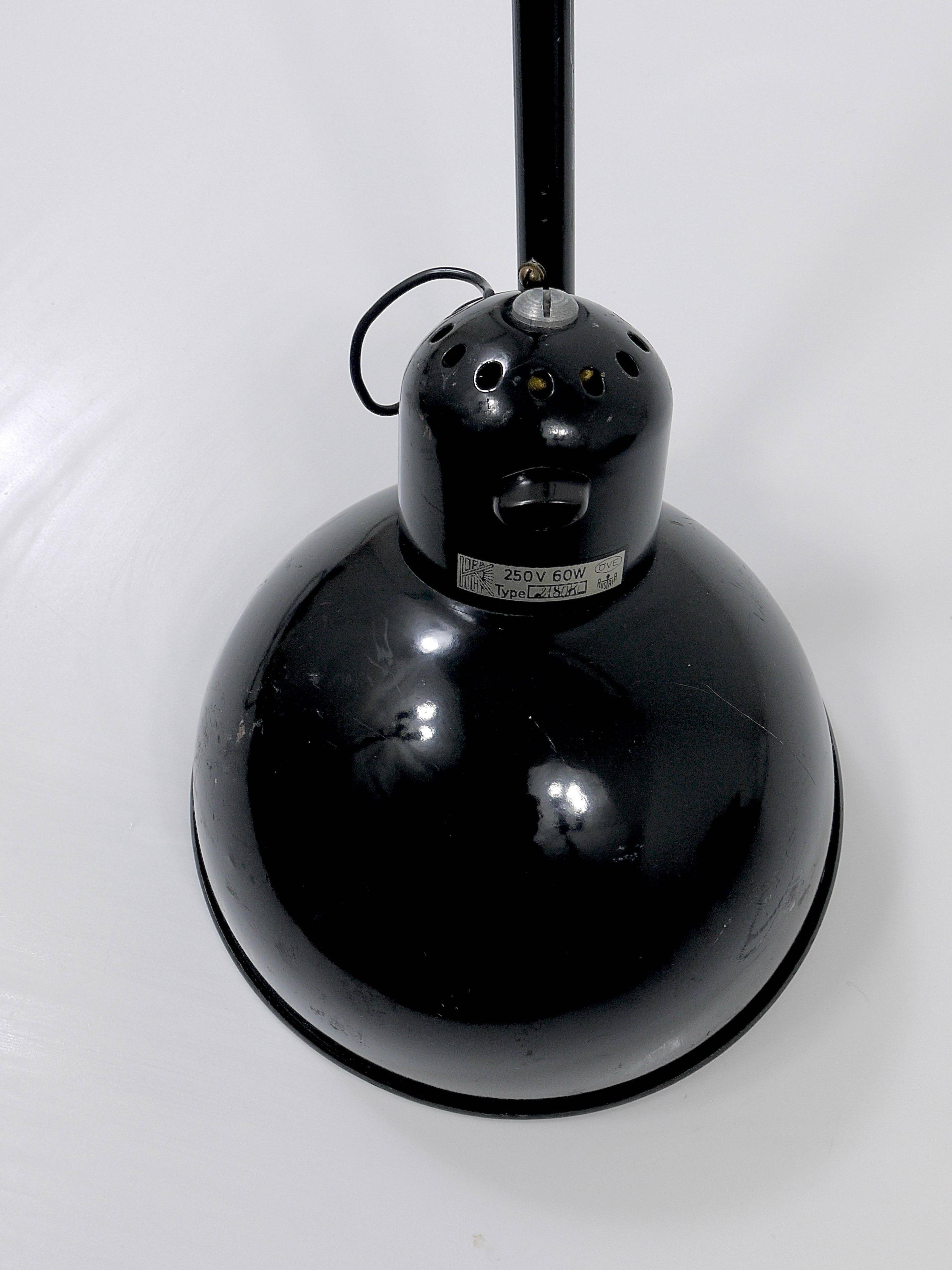 Lampe murale à pince industrielle Bauhaus Christian Dell, Koranda Autriche, années 1930
