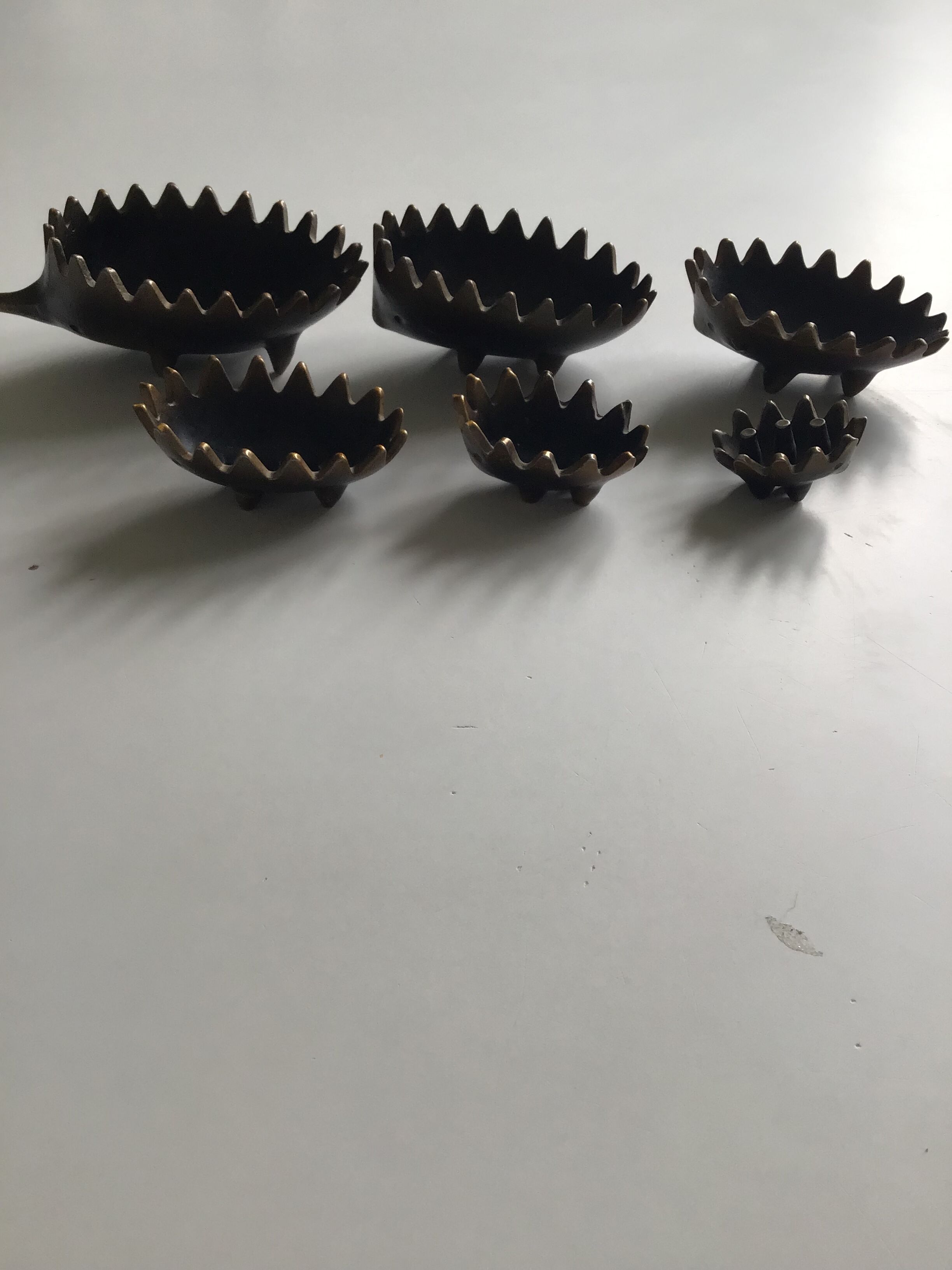 Bronze hedgehog ashtray
