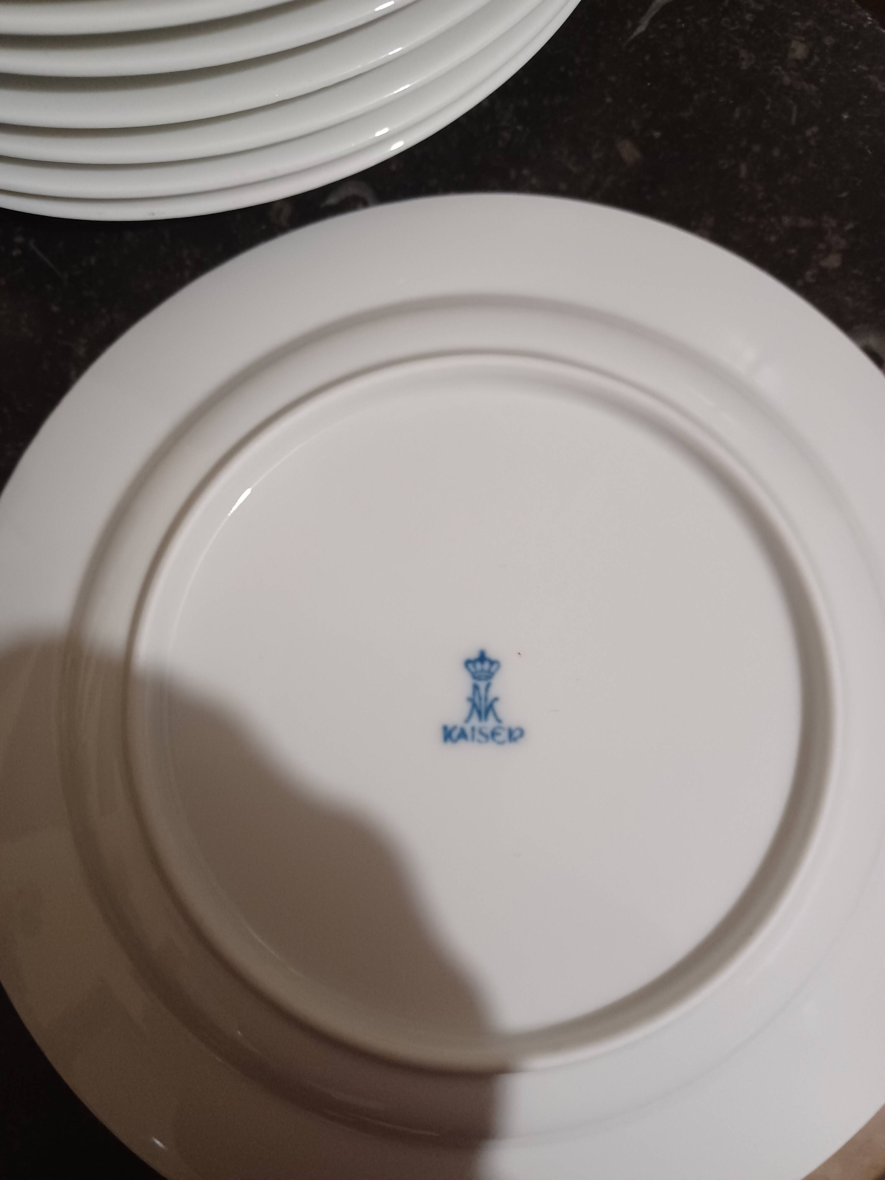 Dessert and tea service