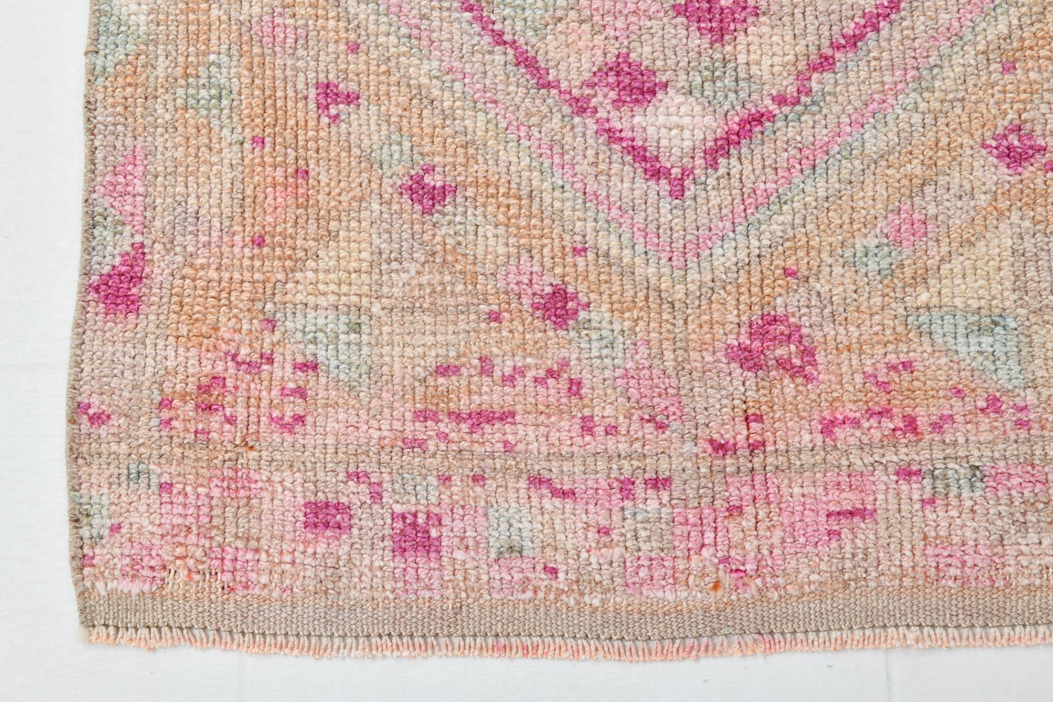 3x11 Soft Pink Turkish Runner Rug, 83x340 Cm