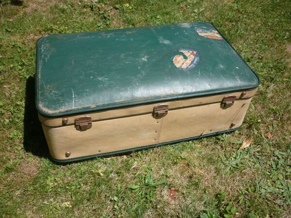 Valise en fibre vulcanisée vintage