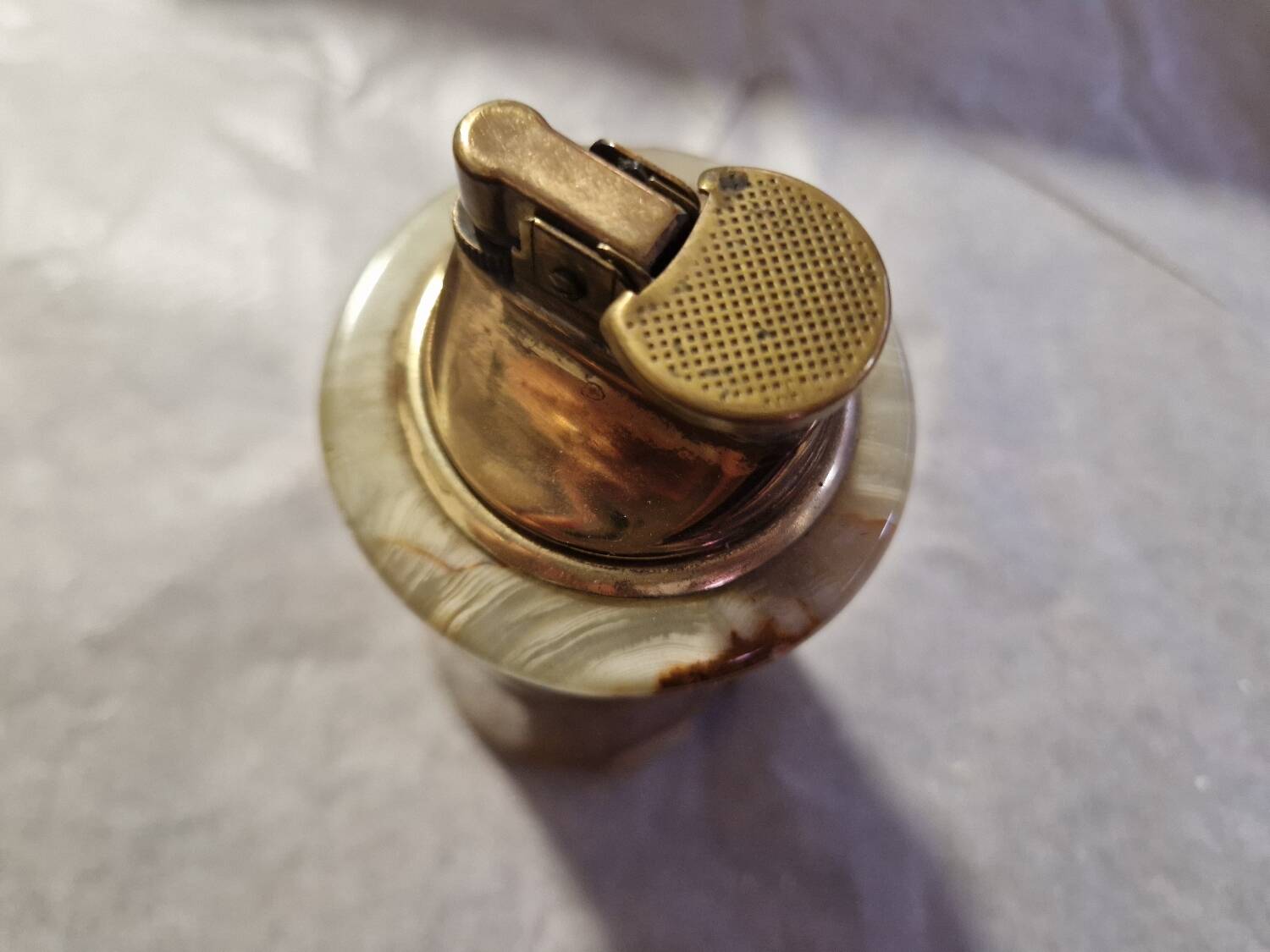 Vintage onyx lighter from the 60s/70s.