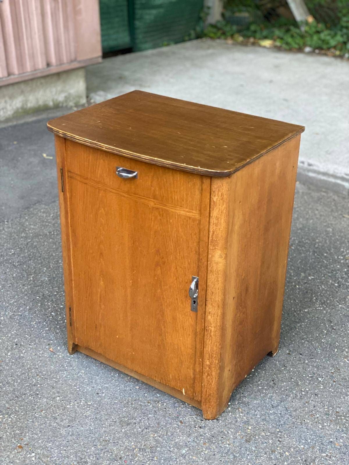Armoire de rangement chaussures style scandinave en bois 1960