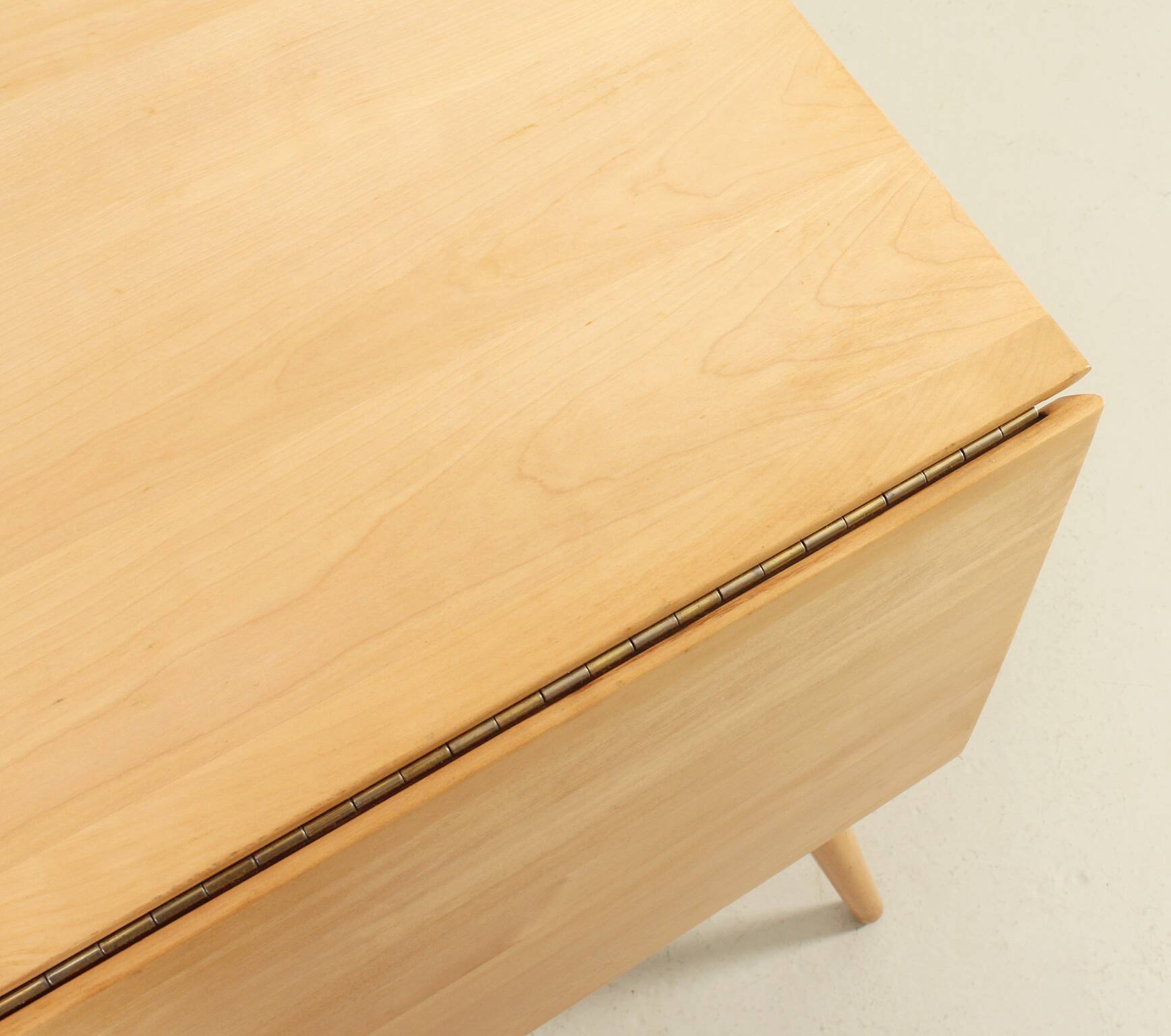 Dining table with drop leaves by Planner Group by Paul McCobb, 1950s