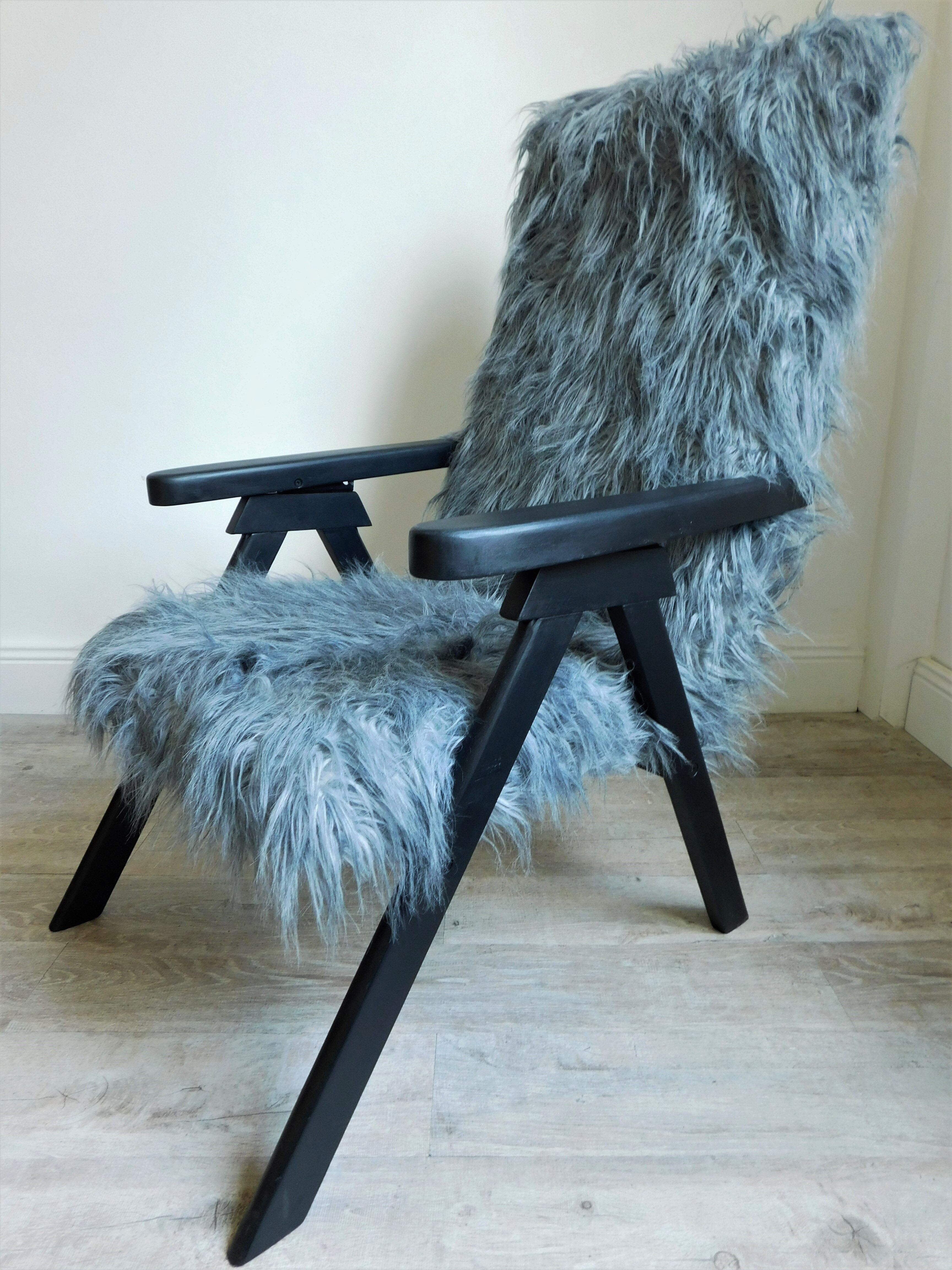 Fauteuil scandinave en fourrure
