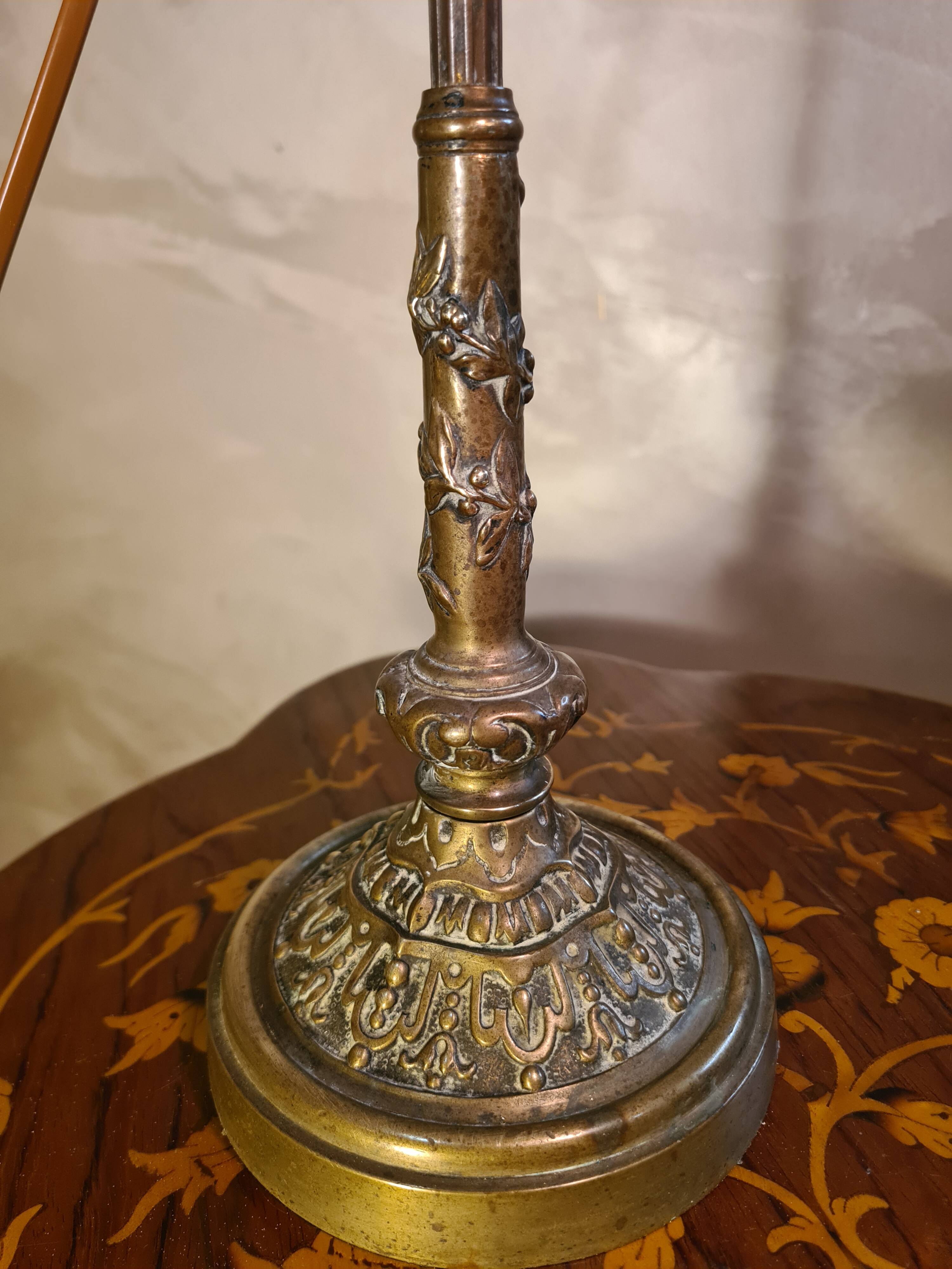 antique Art Nouveau lamp from 1890 to 1910 with blue opalescent lace glass