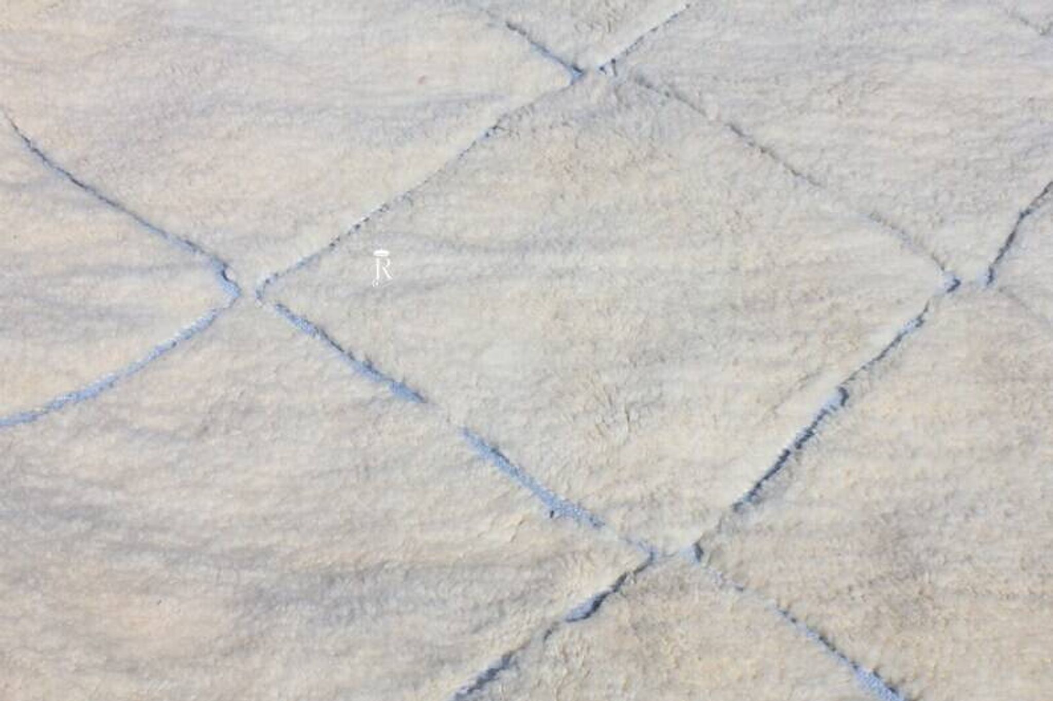 Handmade Berber rug 250cm x 150cm