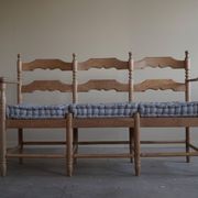 Sofa / Sculptural Danish modern three-seater Scandinavian bench, made by Hans Dau, 1950s.