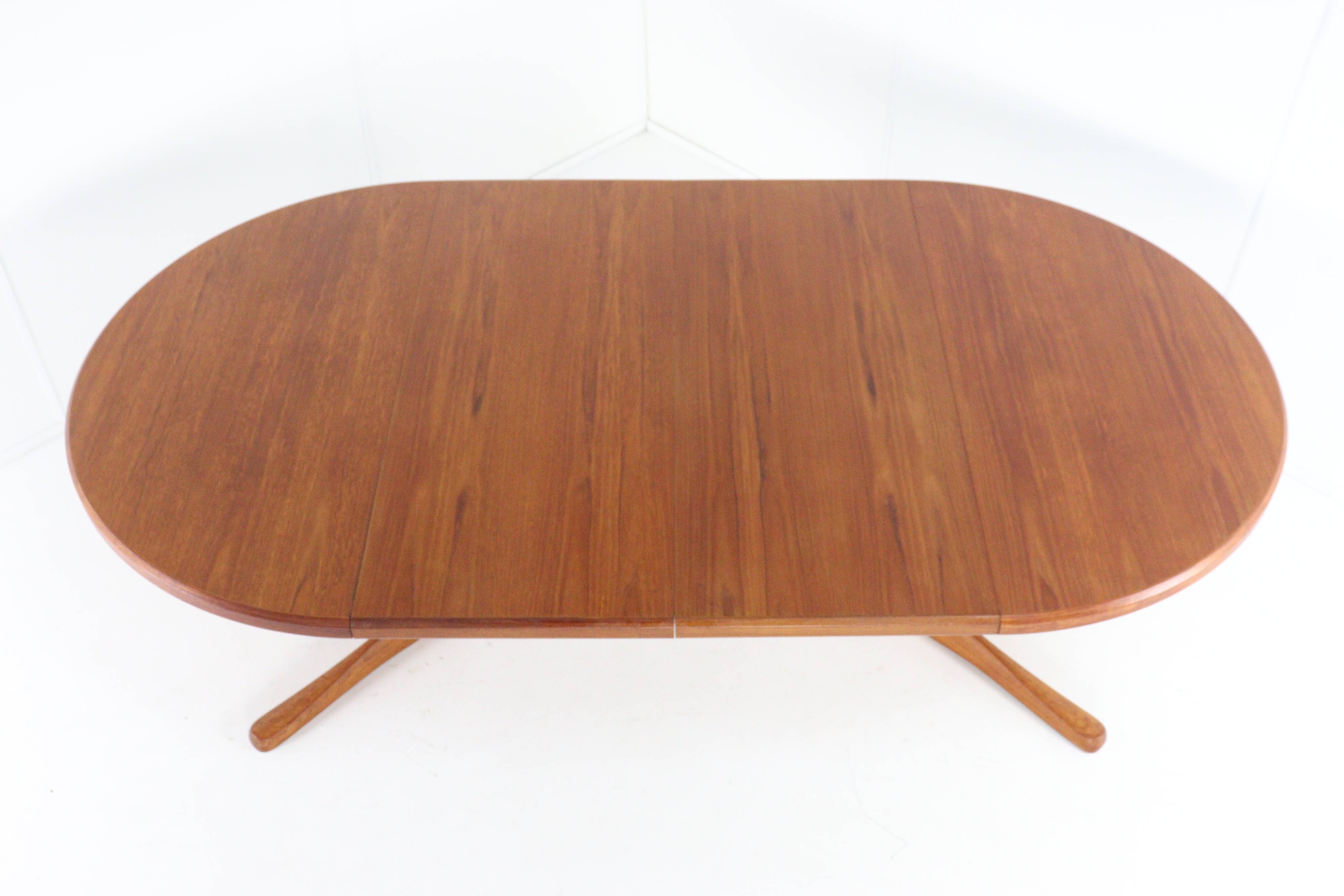McIntosh round extendable dining table 2x 'Crieff' - mid-century modern style