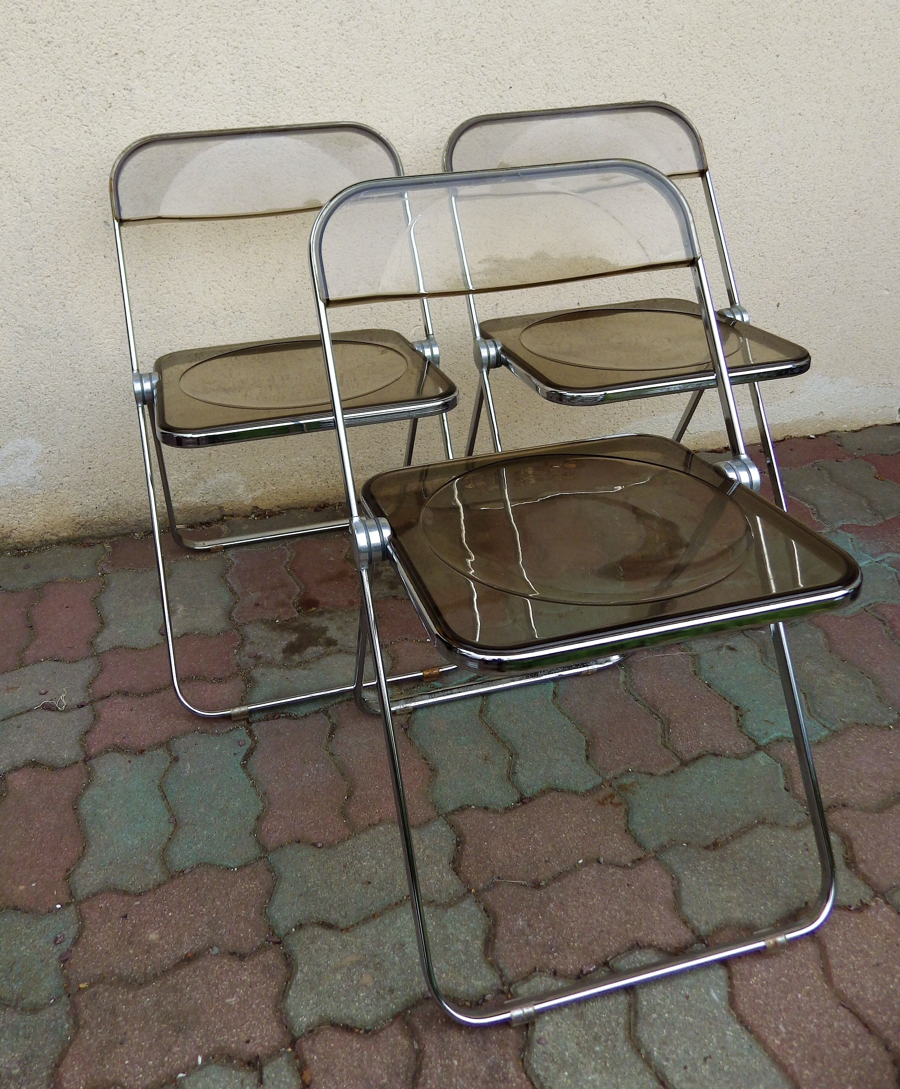 Trio de chaises Plia Castelli par Giancarlo Piretti