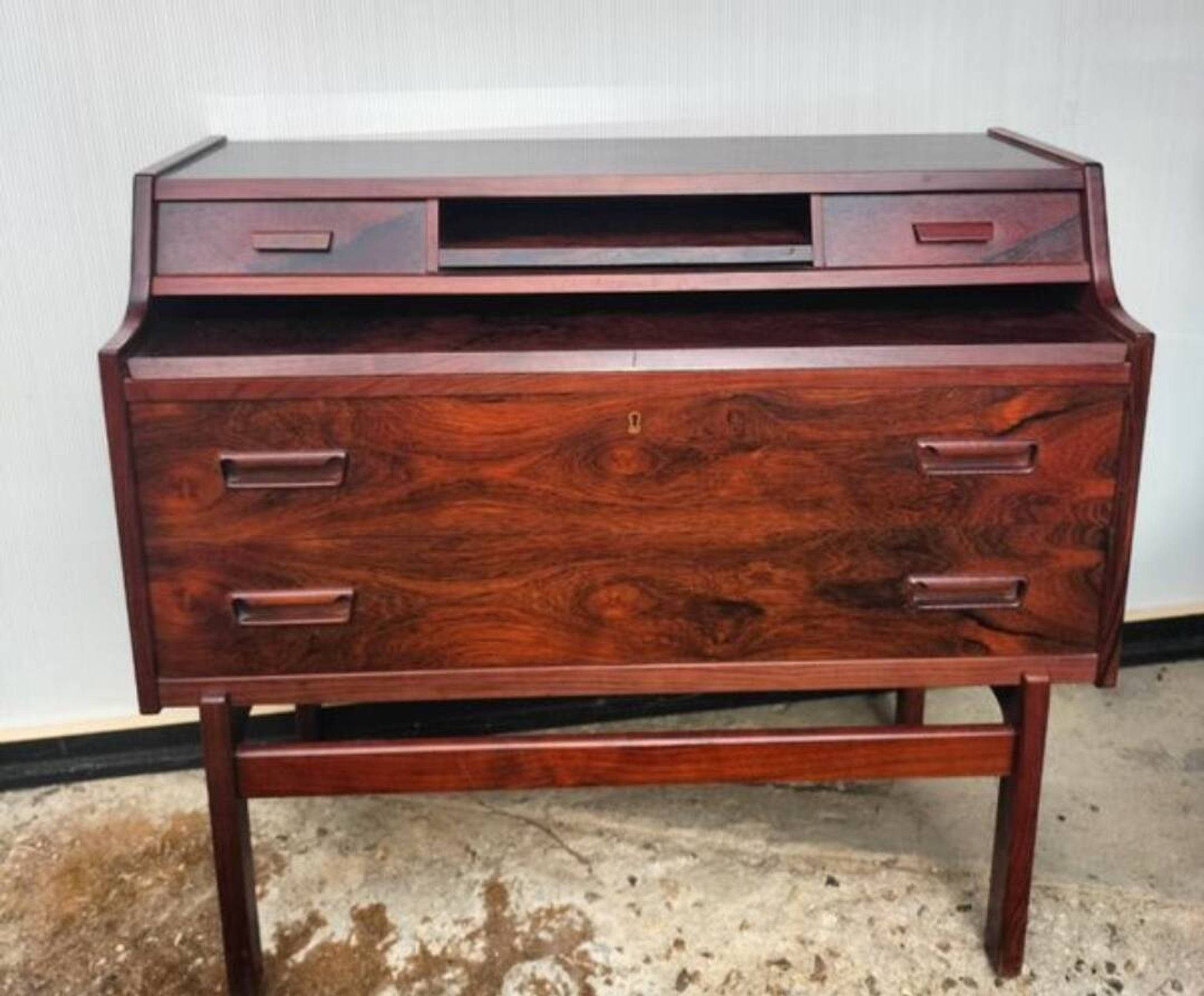 Commode secrétaire