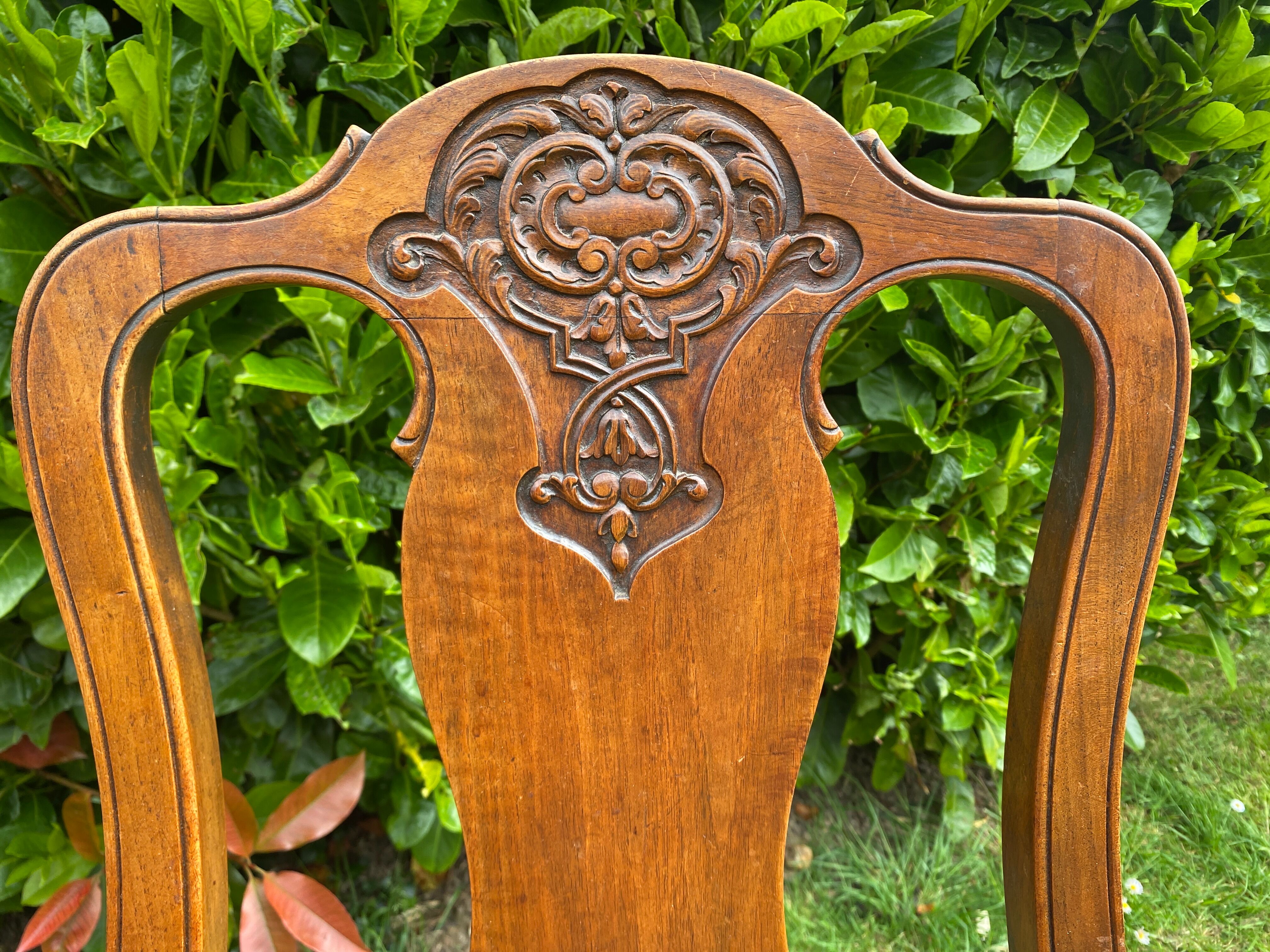Chairs canned carved backrest