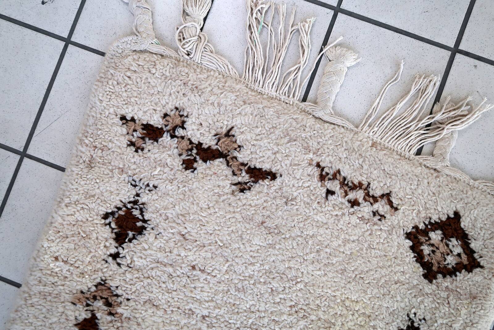 Tapis Vintage Berbère Marocain en Laine (69cm x 137cm), Années 1970