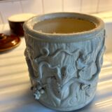 Faience pot of Langeais decorated with leaf and grape, twentieth century