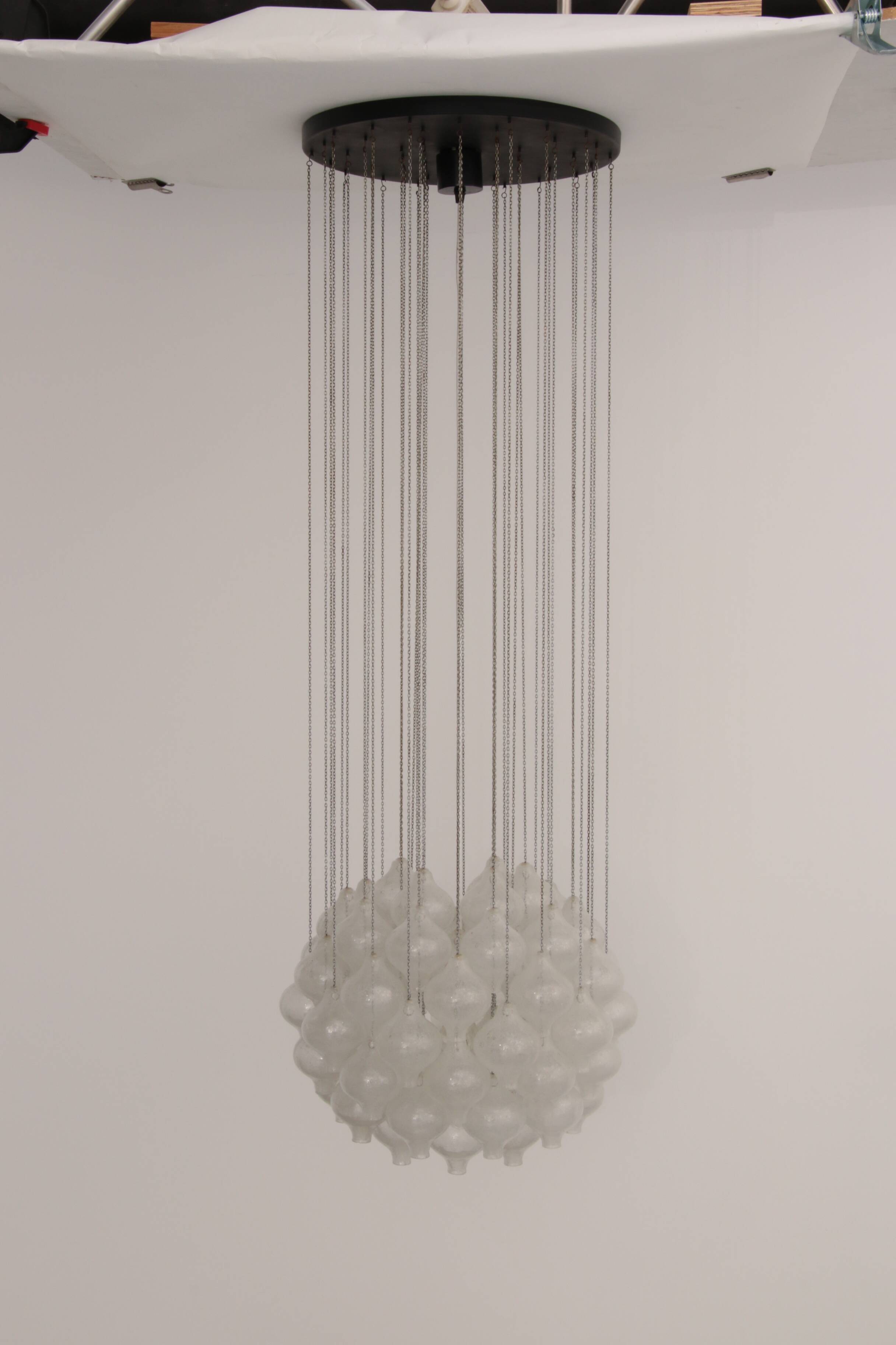 Kalmar 'Tulipan' Chandelier Pendant Light, Blown Glass, 1970