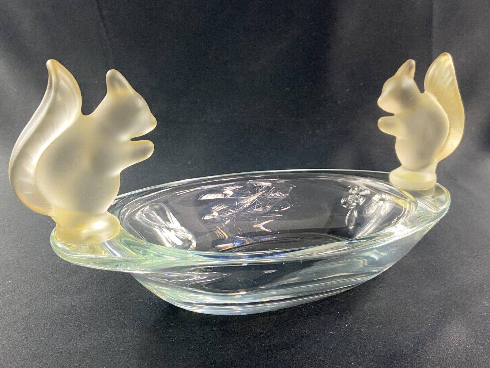 Oblong crystal bowl signed Sèvres decorated with squirrels