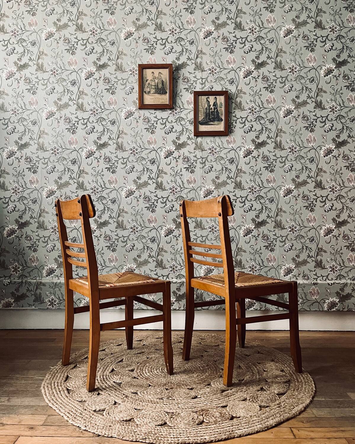 Pair of 70s straw chairs