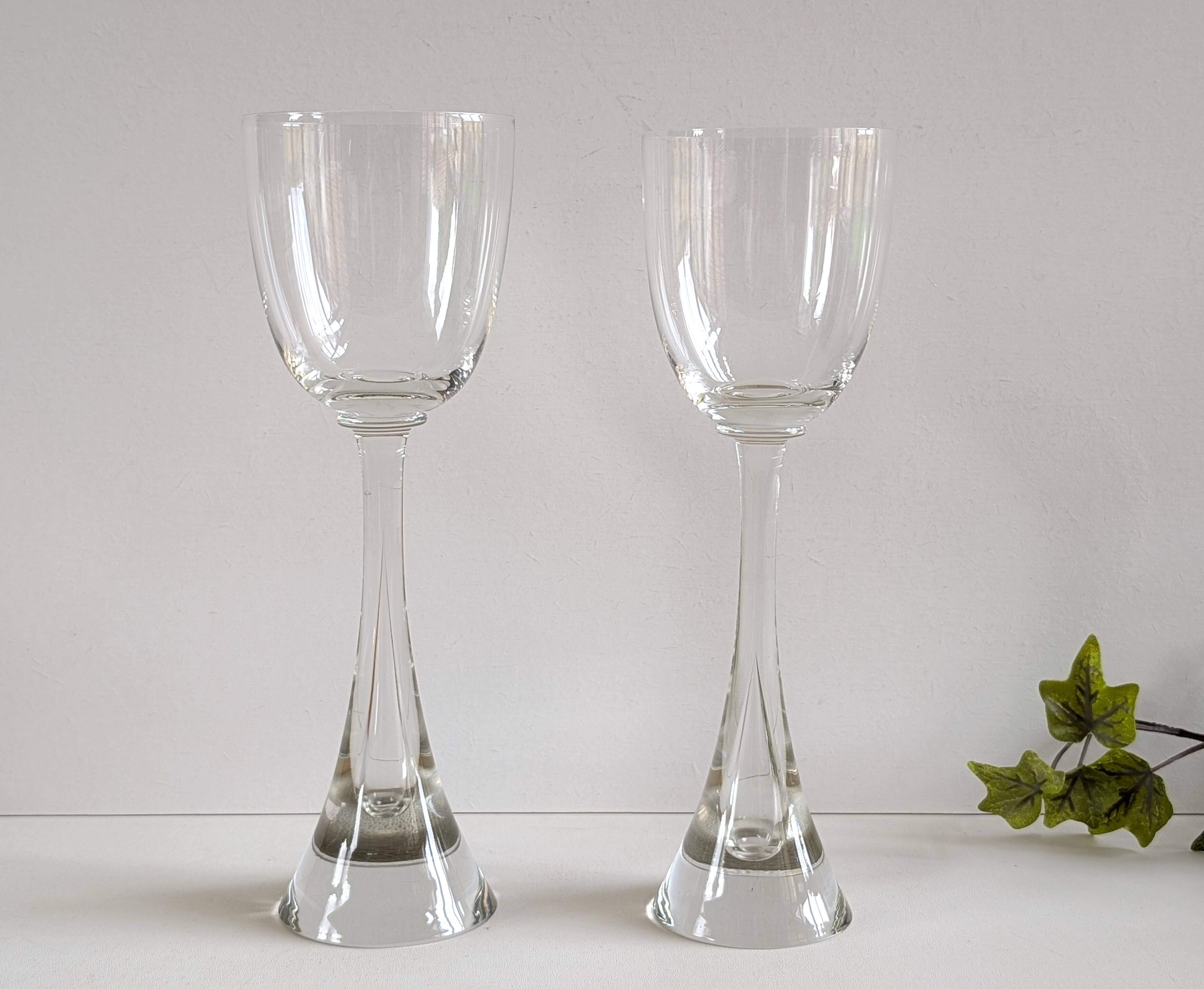 Set of 10 Flight wine glasses from the 60s