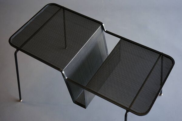 Table d'appoint magazine Elysée Mathieu Matégot pour Artimeta, années 1950.