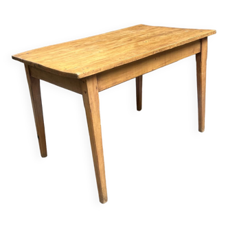 Farmhouse table