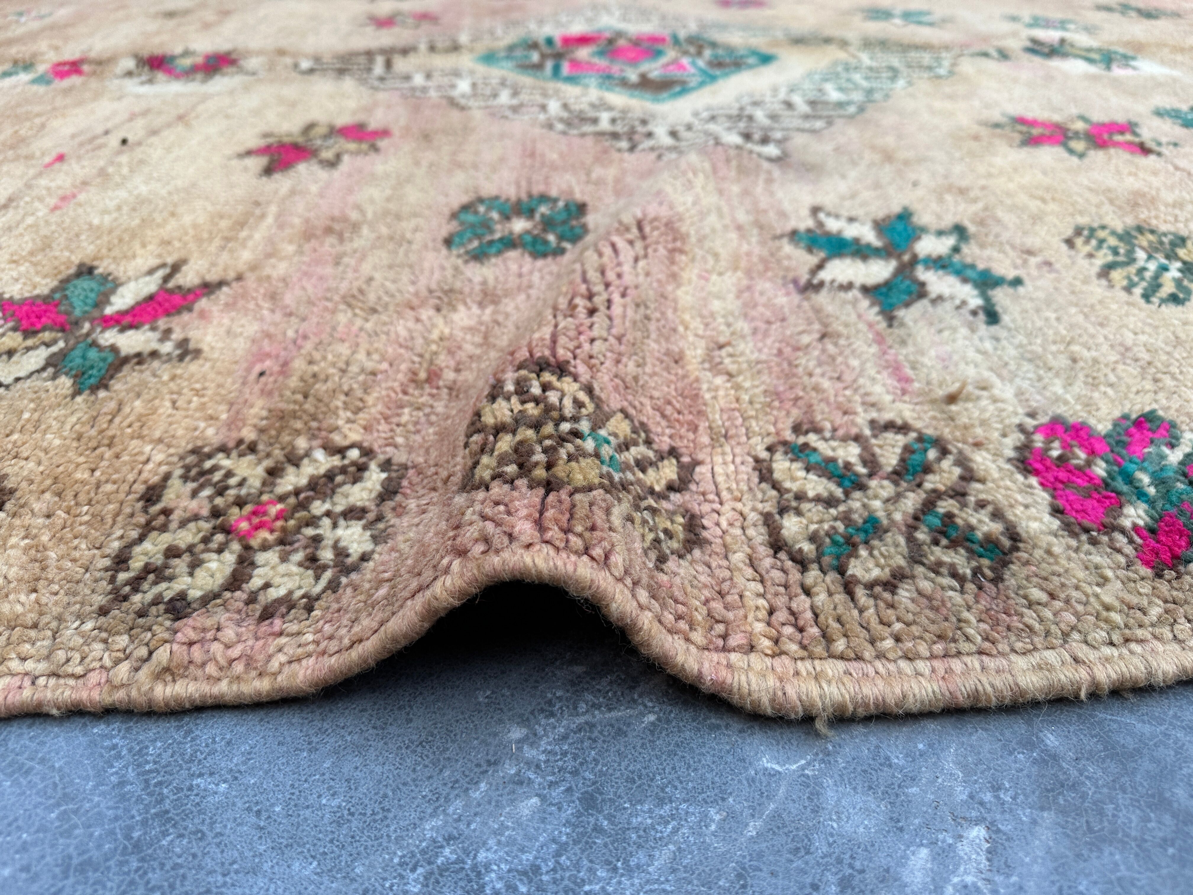 Moroccan carpet - 190 x 290 cm