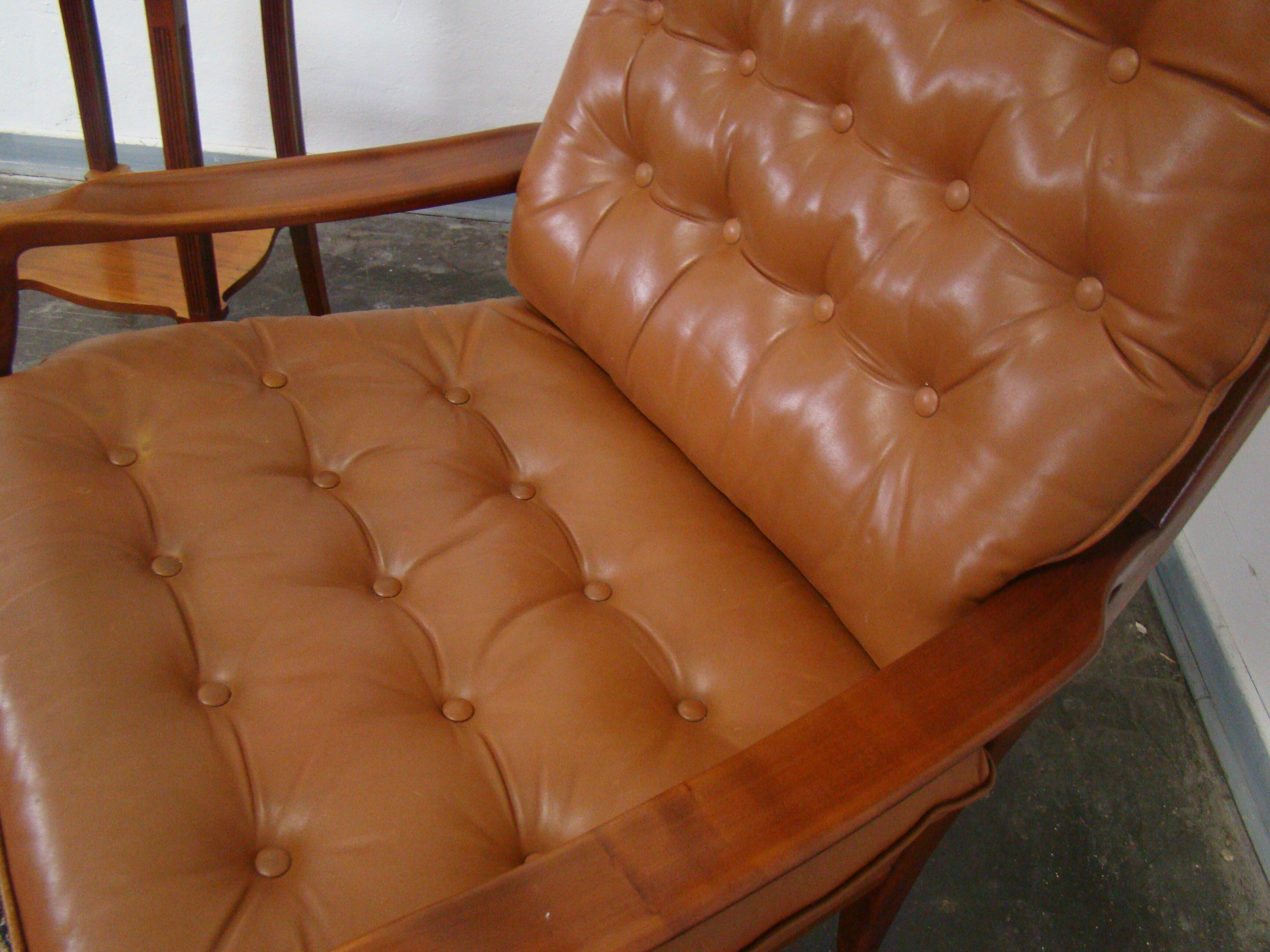 Fauteuil style chesterfield