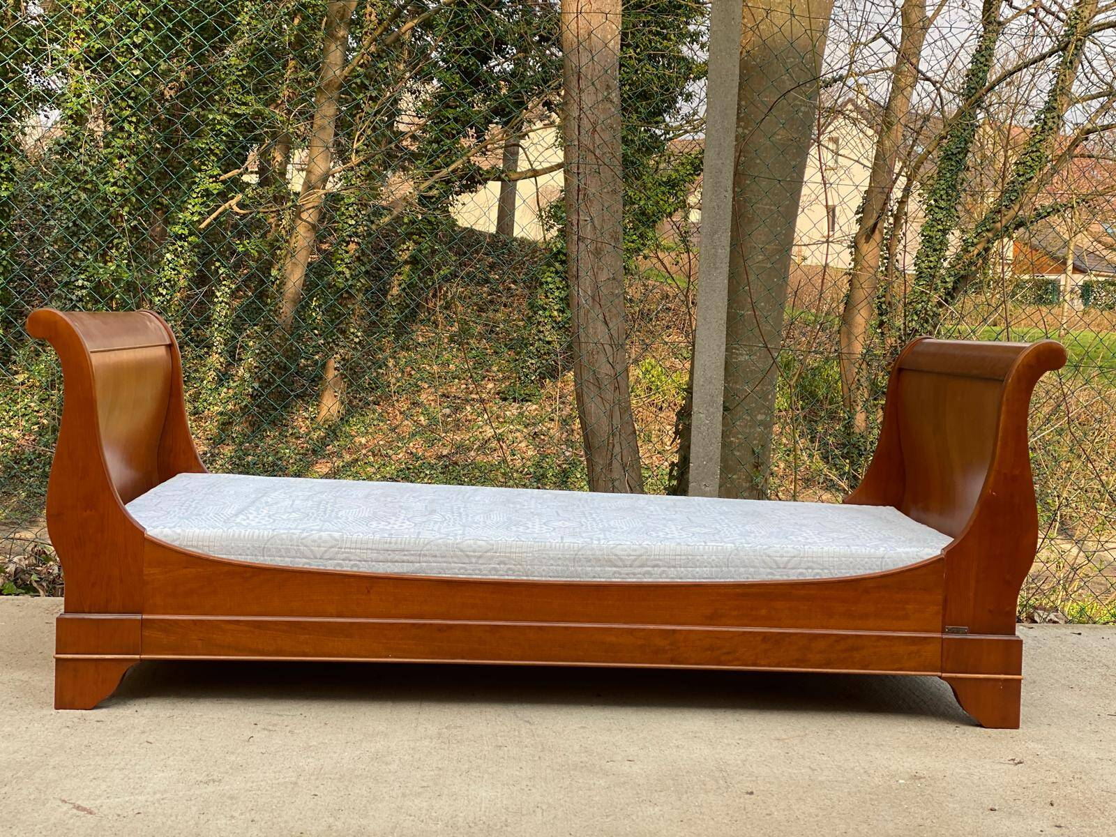 Louis Philippe Grange solid wood sleigh bed with base